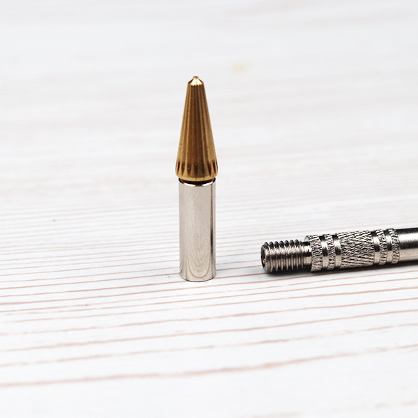 Edge paint pen applicator